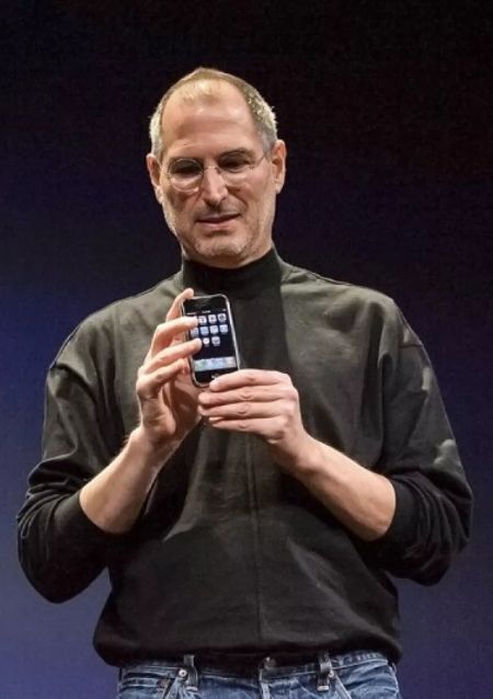 Modelos Gerenciales para la Toma de Decisiones: El modelo intuiitivo (Foto de Steve Jobs)